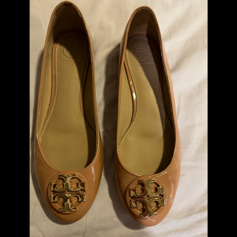 Tan Tory Burch Flats